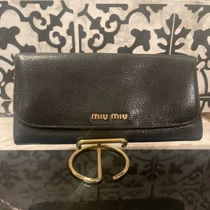 GUC Miu Miu Black/Floral Print Leather Wallet With Dustbag